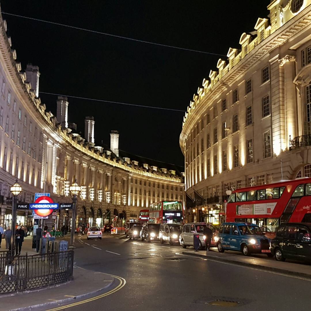 Photo de Nuit à Piccadilly